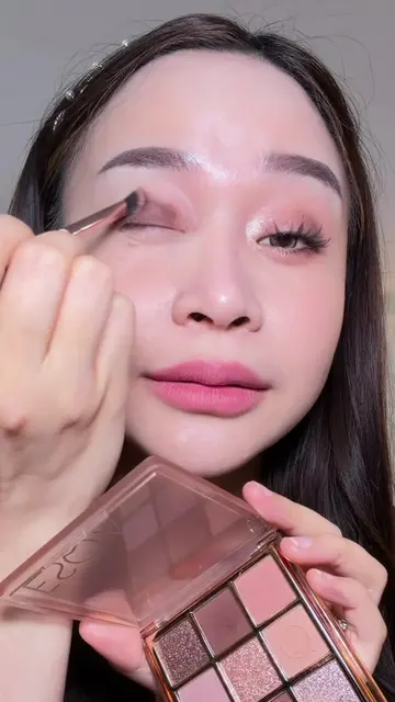 Kesalahan pemula pakai eyeshadow😗✨ practice makes perfect yaaahh❤️ #makeuptips 