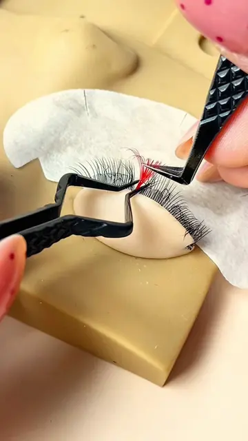 Lash model DIY ✂️✨ Practice & perfect your lash craft. Shape, layer & graft lash