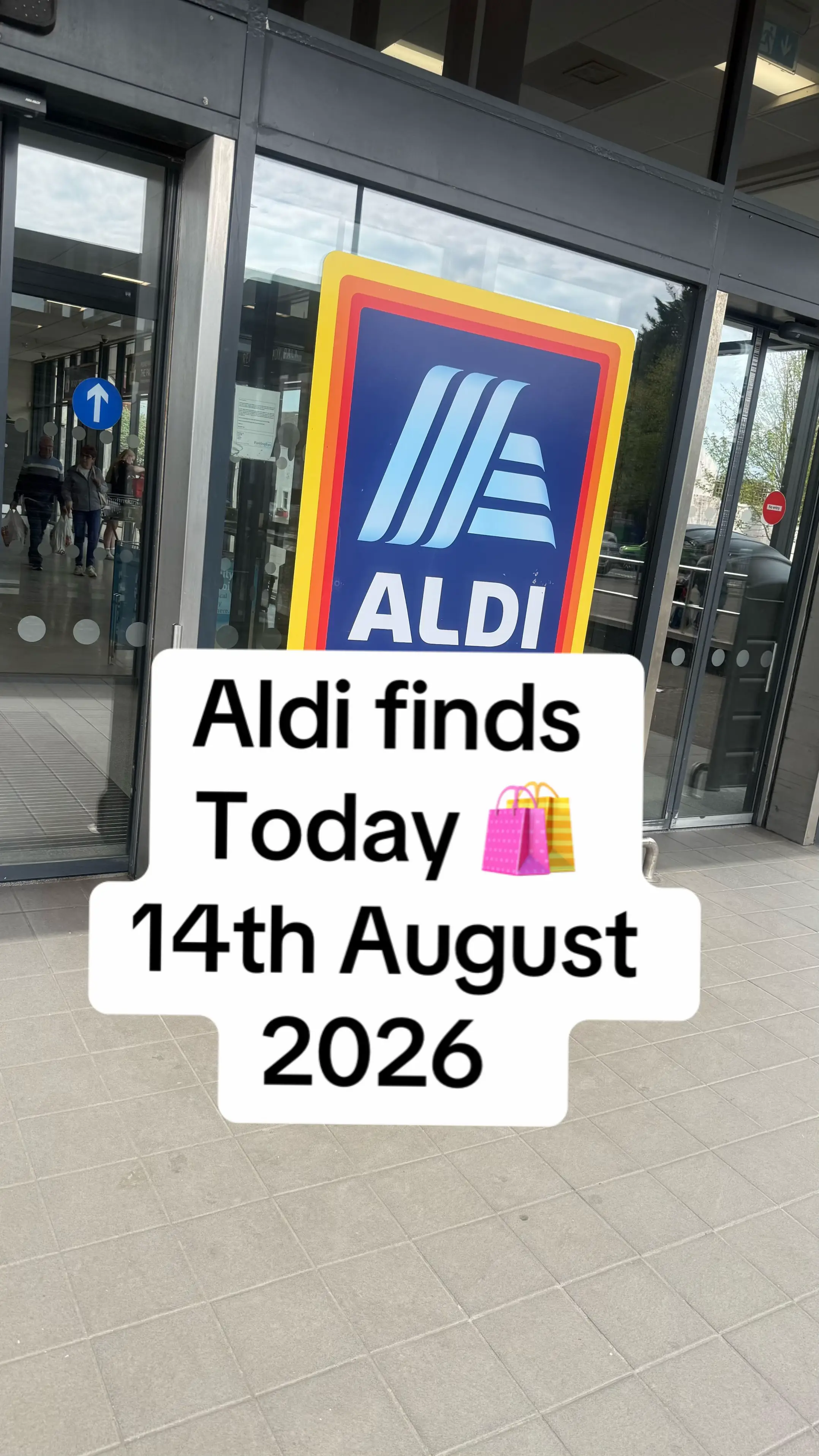What’s new in the middle of Aldi today 😍🛒🛍️ HALLOWEEN 🎃 IN ALDI 😍 Candles a