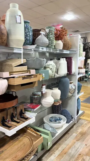 What I bought at HomeGoods & Hobby Lobby vs how I styled it at home #homedecor #
