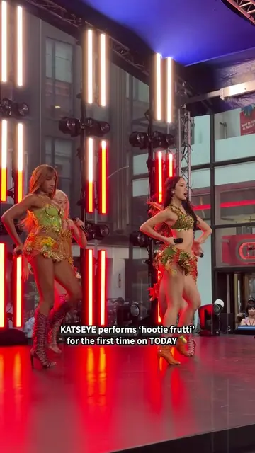 "hootie frutti" by katseye at 8am on the #todayshow plaza was everything btw #ka