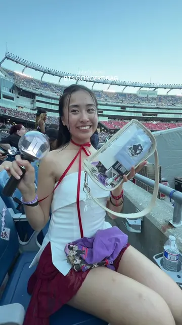 here’s a quick what’s in my concert bag while we wait for BTS 🤭💜 #concertbag #