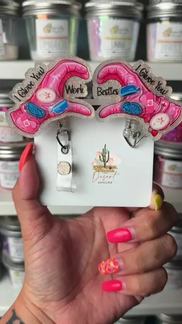 Okayyyyy, WORK BESTIES… these SHAKE! 👀💕🧤✨ The “I Glove You” Work Besties Badg