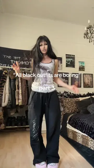 #altsummeroutfit #altfashion #alternativefashion #allblackfits #outfitideas 