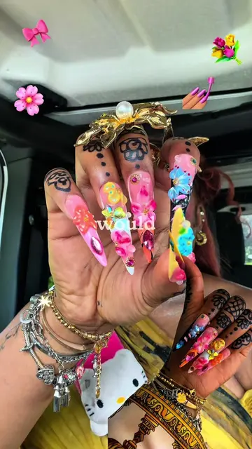 who said you had to drop a bag on your nails every 2 weeks?!?😅💅🏽  #creatorsea