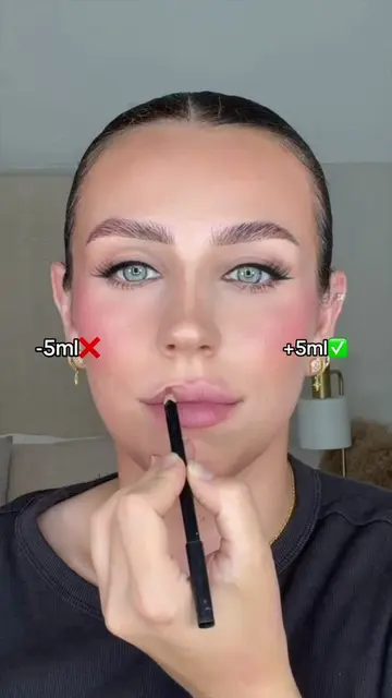 Lip filler hack! @makeupforever artist colour pencil shade versatile chestnut @H