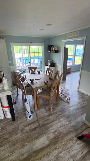 It's crazy how just 20 minutes of cleaning can make the house absolutely spotles