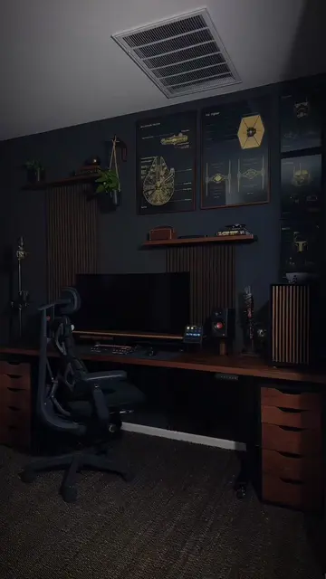 everyone deserves their corner of peace. 🖤🤎🧡 how do you wind down?  ✔️save, s