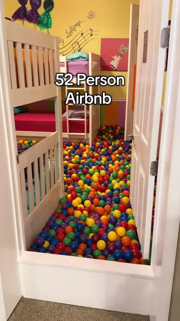 Fits up to 52 people 🤯 Tap the green button for details  #thingstodoinorlando #