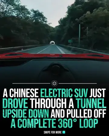 🚗⚡ Electric SUV Performs a 360° Loop An electric SUV takes driving to another l
