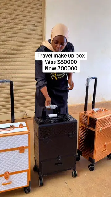 ✨ TRAVELING JUST GOT EASIER! 🧳💄✨ Say goodbye to carrying multiple bags and str
