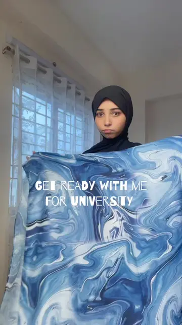 Get ready with me for university baby! . . . . . . . . . . #grwm #grwmoutfit #ge
