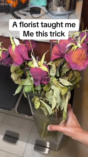 Don't throw away your flowers 🌹💐you can make this instead 😁 #perfumetiktok #b