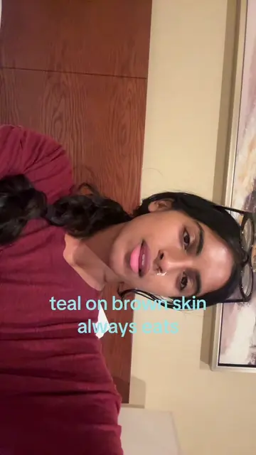 @Juvia’s Place ate down w this shade #tealmakeup #brownskinmakeup #colorfulmakeu