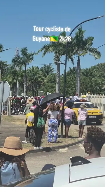 Le Tour cycliste de Guyane 🇬🇫 vient de débuter avec cette chaleur 🚴‍♀️🇬🇫🔥#