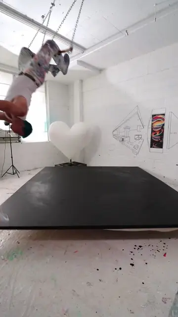 Forget traditional paintbrushes! Watch how @callenschaub uses massive pendulum r