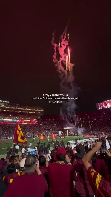 the pLAce to be ✌🏽 #uscfootball #collegegameday #CollegeFootball #big10 #lacoli