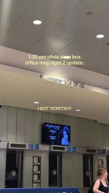 YAYYYYYYY so worth the wait!! they only have 2 employees working the box office 