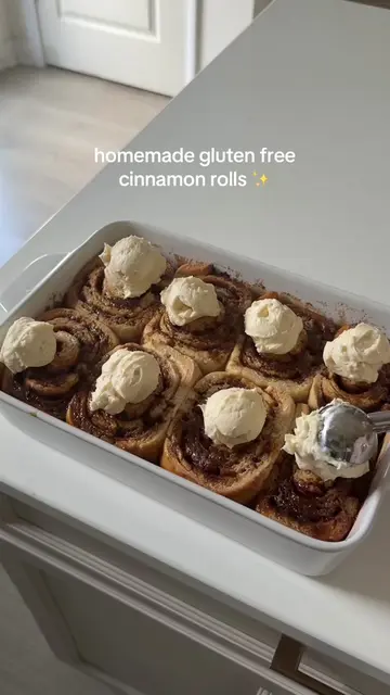 can’t think of a better way to start the weekend than with some warm cinnamon ro