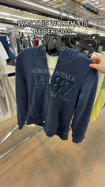 Must’ve been the wind #thriftfinds #y2k #aeropostale #hollister #kidsvintageclot