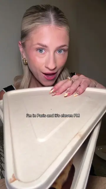 Eat a crepe with me in Paris! #chocolatecrepe #parisfood #mukbang #Foodie #crepe