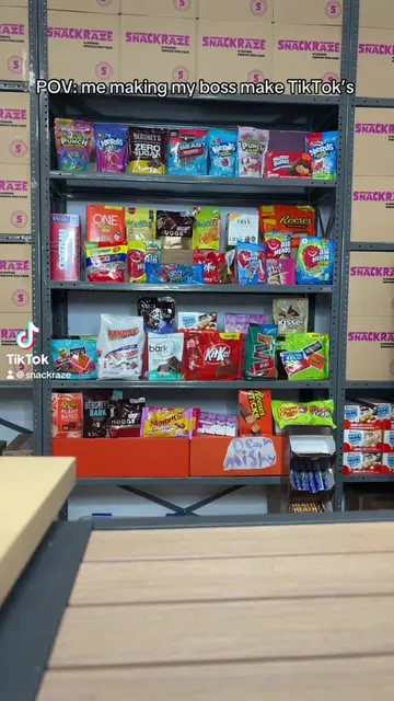 The fun starts here! 🍭🔥 Build your dream candy box LIVE! Bidding starts at jus