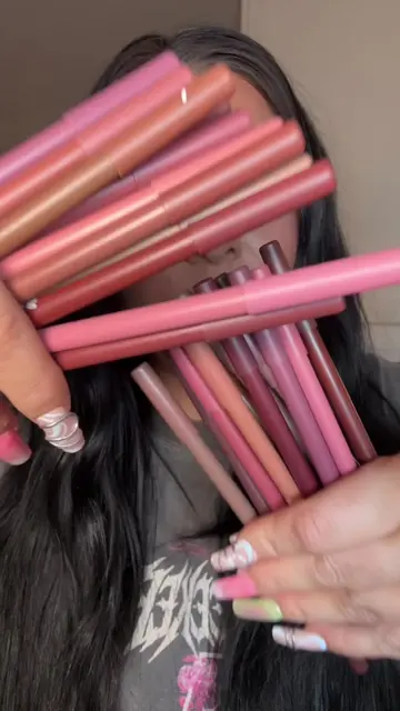let’s swatch EVERY shade of the @Morphe Cosmetics signature lip pencil! #lipline