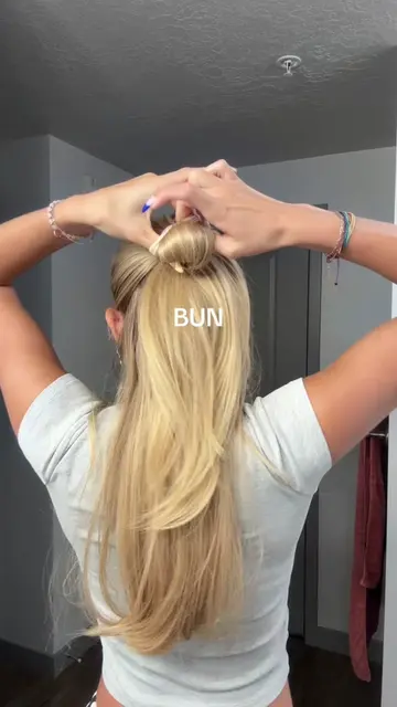 easy as ABC… 123✨ #halfuphalfdownhairstyle #halfupbun #halfuphalfdown #halfflipt