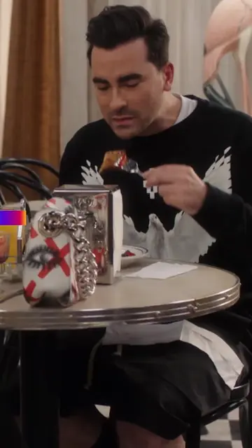 David's hungry, Patrick's in a rush and Moira's confused Stream Schitt's Creek n