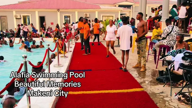 I Can’t Look Away @ Alafia Swimming Pool. #FYP #Makeni #Hotel #positivevibe #Poo