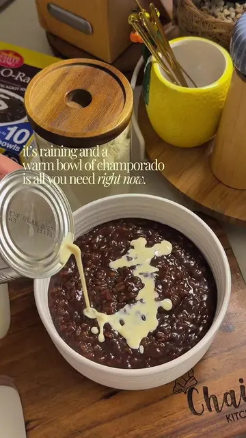 Nakapag-champorado na ba ang lahat? 🥣 Ano ang cravings niyo kapag umuulan? Mine