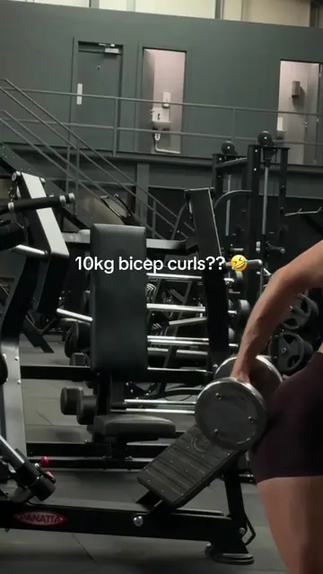shocking the muscle 🥴 @AYBL dc NEENY #gym #bicepcurl #lateralraise 