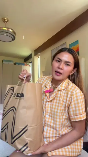 Vitress lang sana sadya ko eh 😭 Kayo ano palaging niyong binibili sa watsons? #