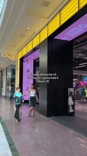 for real tho @jenstaylor @🪽𝙷𝙰𝚃𝚃𝙸𝙴🪽 #jdsports #la #jenson #hattie 