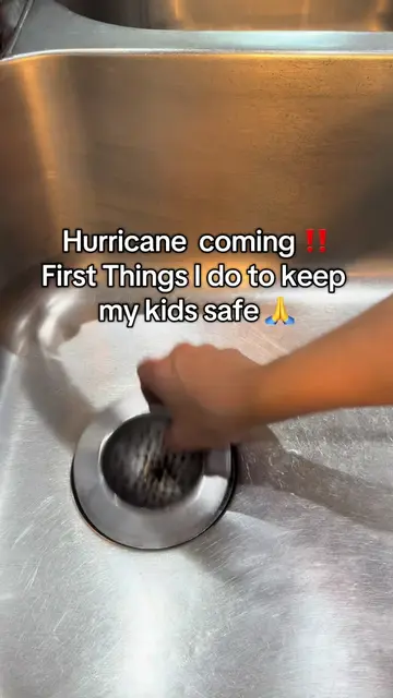 Hurricane coming 🌪️ First Things I do to keep  my kids safe 🙏🙏#lifehacks #tor