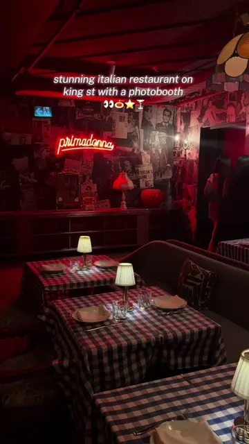 this stunning spot right on king st w !!! perfect for girls night out or a date 