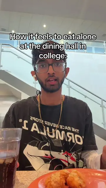 Like please I have friends they’re just not here yet 😒 #college #dininghall #fo