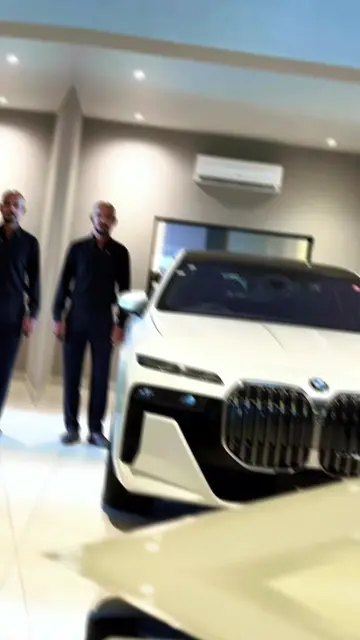 Bmw i7! Better than mercedes?  #bmw #i7 #bmwi7 