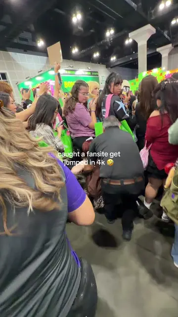 i cackled LMAO  #sasaeng #fansite #kcon #ald1 #fyp alpha drive one