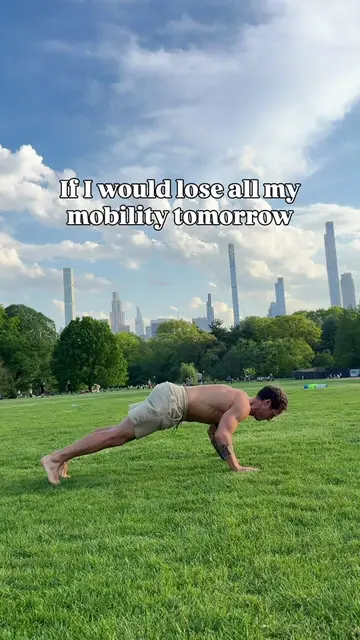 Save these exercises for your first beginner workout with me 🔥 I’d love to show