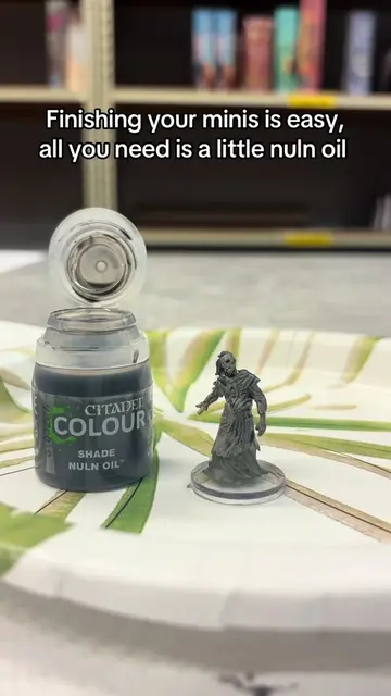 Painting Hacks😍 #miniatures #warhammer #dnd #flgs #gamestore 