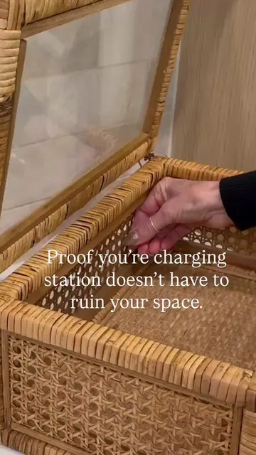 Proof that your charging station doesn’t have to ruin your décor 😍 This woven o