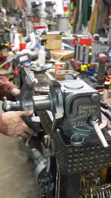 The ultimate bench vise?! An Emmertt Universal vise has been on my wish list for