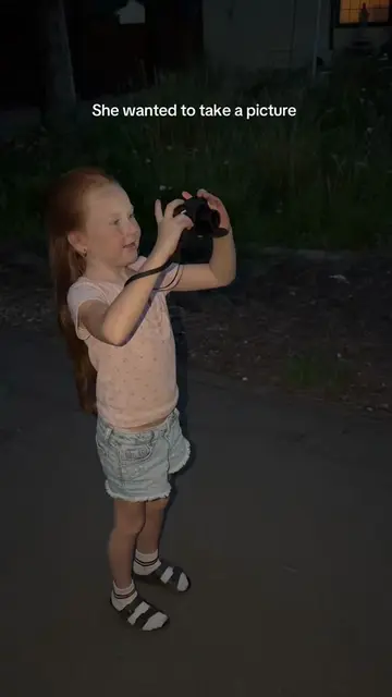 My little photographer 🤍🤍