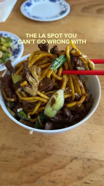 The kind of LA restaurant you can recommend to anyone 🥢 @Woon is one of those s