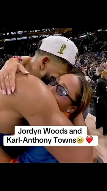 Jordyn Woods and NBA star Karl-Anthony Towns are officially married! 💍❤️ The co