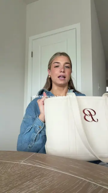 what’s in my work bag as a PA 🕊️🍨🥠🍓🌷⭐️💐 #bagtour #whatsinmybag #workbag #l