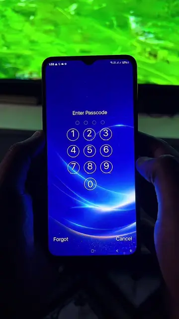 Screen lock with a twist! Use the current time as your password to lock your scr