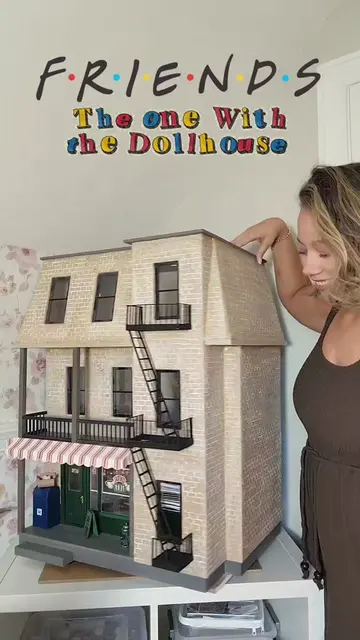 FRIENDS dollhouse - Episode 15 The One Where I finish the iconic FRIENDS hallway