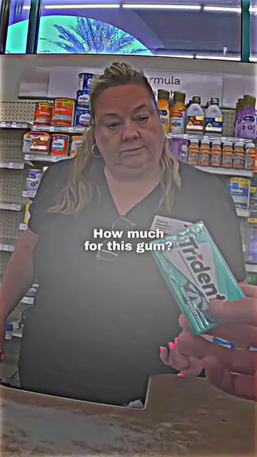 Buying gum and THIS happened 🥹❤️ #advice #dating#kindness #carnivalgames #givin